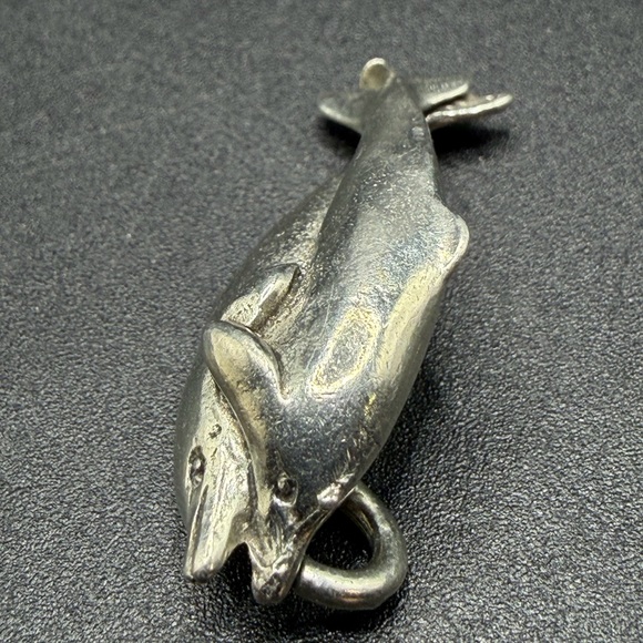 Dolphins Intertwined Silver Tone Metal Necklace Pendant Nautical Jewelry Charm - Picture 8 of 9